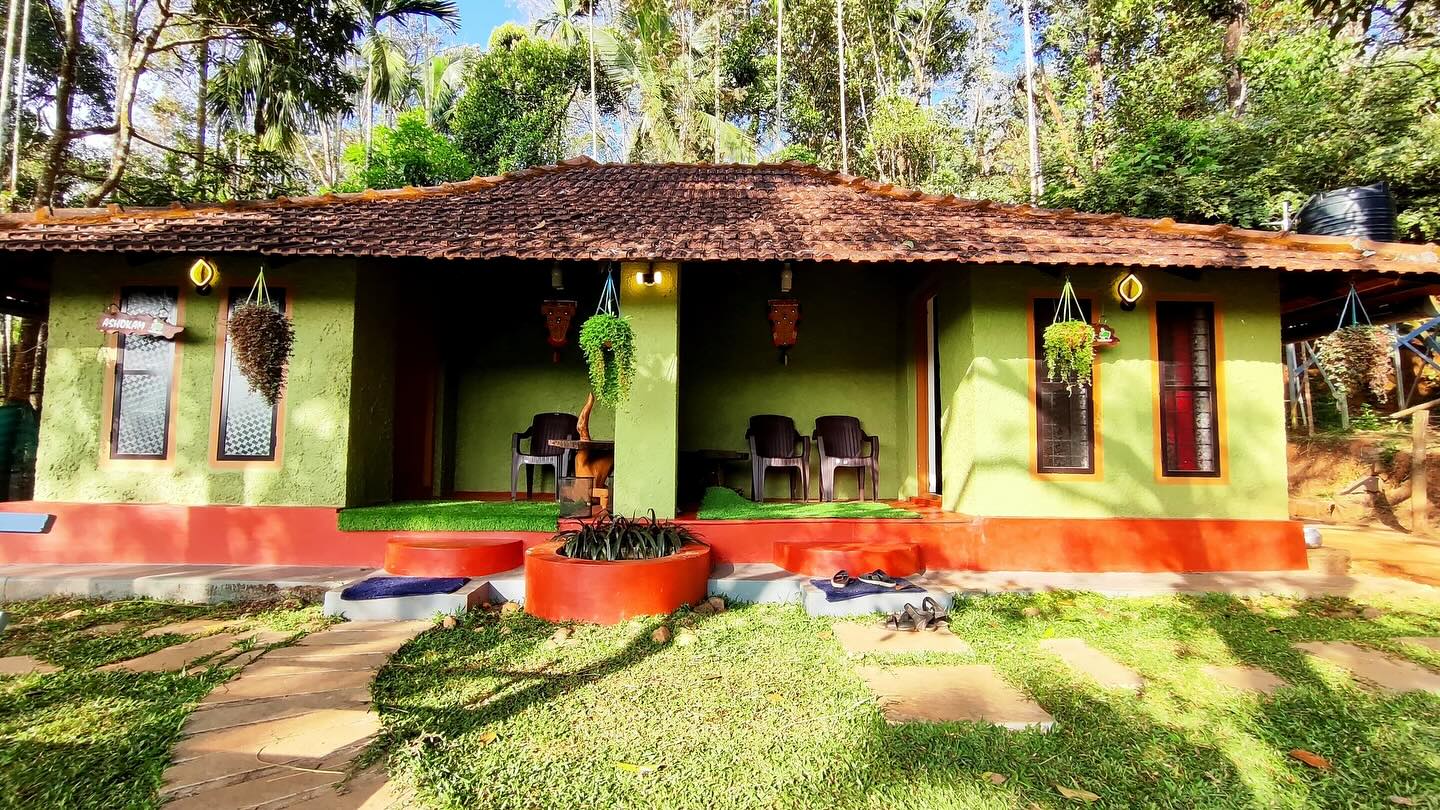 Wild Gooseberries Resort - Traditional Kerala Home Exterior